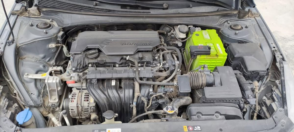 الانترا موديل 2021
وارد كندي نص موصفات 
شاشه كشنات هيتر استرين هيتر 
ماشيه 60 الف ميل 
سياره علىً ايدي بسمي تريد تحويل تريد وكاله جاهز 
مكاني بغداد زيونه 
السونر مرفق وياه بدون ايرباك بدون تبديل فقط صبغ 
السعر 140 بيه مجال 
***********
