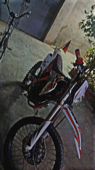 دراجه قفاز للبيع محرك crxمحرك ٢٥٠ موديل ٢٠٢٣ كهربائيات فول دشلي خلفي زنجير جديد مشدودله مراوسه هم حسب قناعه سعرا خاص ***********
