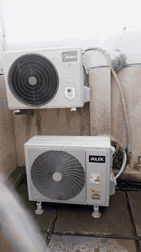 ورشه الهندسيه للتبريد متنقله في بغداد 🌐
لتنصيب وتركيب سبالت ❄️ وفتح سبالت ❄️ وغسل وتنظيف جميع انواع السبالت 💧 
-----------------------------------------------------------------
💥 جزء من اعمال ورشتنه على بركه الله 💥 
-تم تنصيب سبالت نوع اوكس العملاق 2طن غاز 410R مع ضمان العمل ✅ 

⭕للتواصل عبر الرقم:
📱*********** واتساب ✅ 
او مراسله الصفحه
