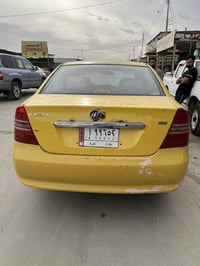 ليفان ٢٠١٠سياره مكفول من الضربه بيه لكطات خسسات بيه مكينه كوريه مصفر ه...