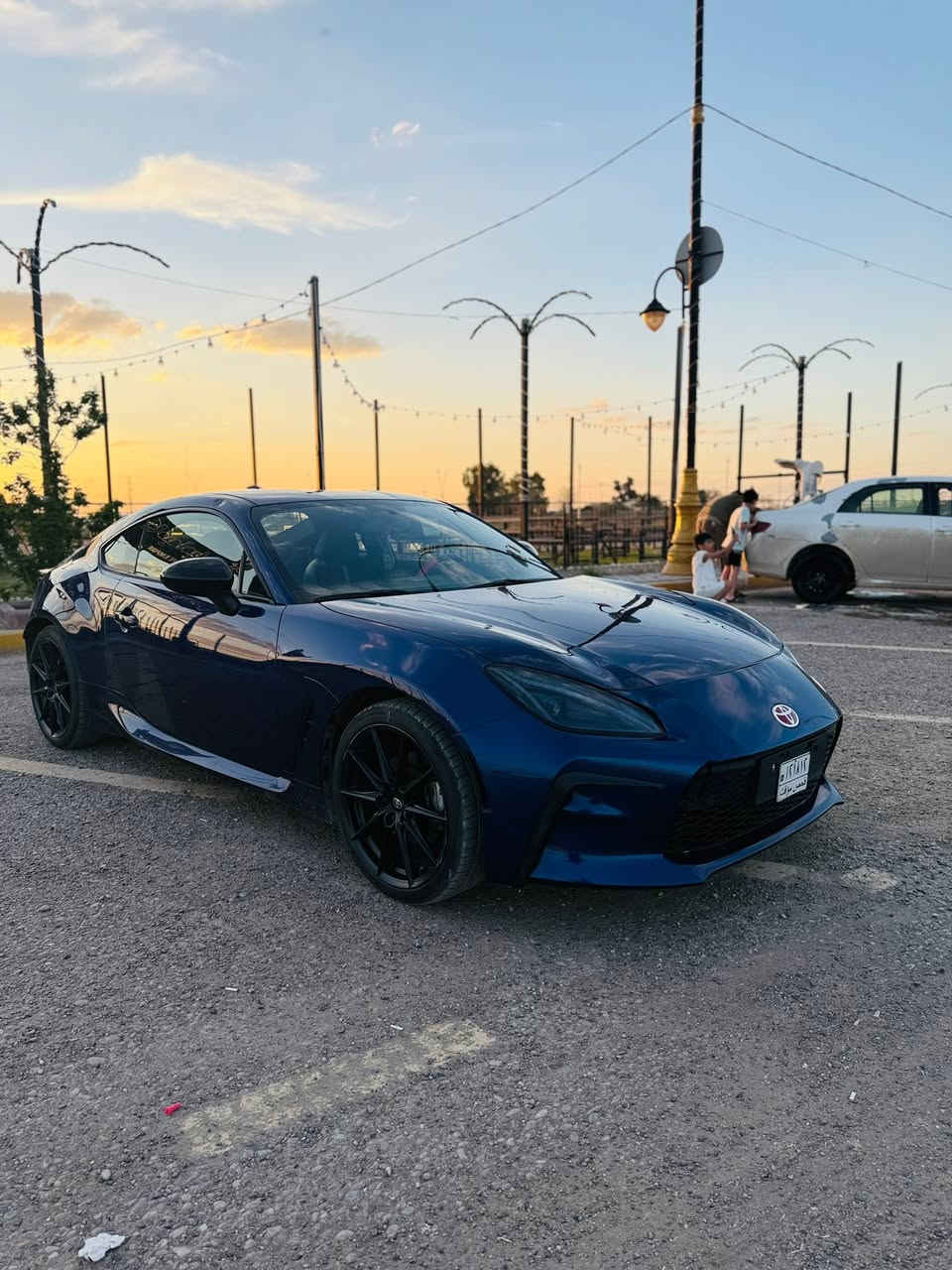TOYOTA GR86
الموديل  | 2023
بريميوم أعلى فئة | premium 
لون مميز
رقم بغداد بأسمي تحويل نفس اليوم
قطعه وحده صبغ بنيد فقط
محرك 2.4 BOXER تنفس طبيعي
دفع خلفي 
لايتات LED شكل كورفيت / 
سستم كزوز من امريكا 
GR اصلي شركه
كير توماتيك / داخل شامواه و جلد 
ابل كار بلي / دواخل كاربون فايبر
بصمه 
ردارد امامي خلفي 
سياقه ذاتيه 
مانع تصادم 
اشاير مري 
نقطه عمياء 
حساسات خلفيه 
اوتو ستوب 
هيترات كشن 
بك لايت ايل ايدي 
شفتات ستيرن 
هيترات كشانه 
سستم صوت هارلم 
السياره فول عده الفتحه 
السياره عليها صيانه كامله 
صفر مسج ولا كلوب بدشبول مشتغل
السعر 165
***********
