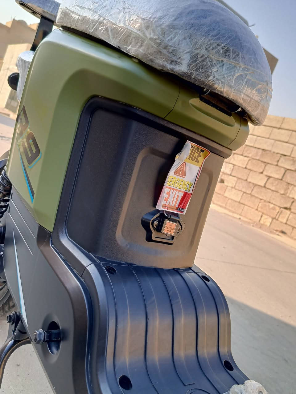 R9
موديل 2025  جديد شرط 🉐

5 بطاريات🉐

 عنوان كركوك 🉐

سعر 425 بيها مجال 🉐

رقم  بس الهاتف ***********📞
