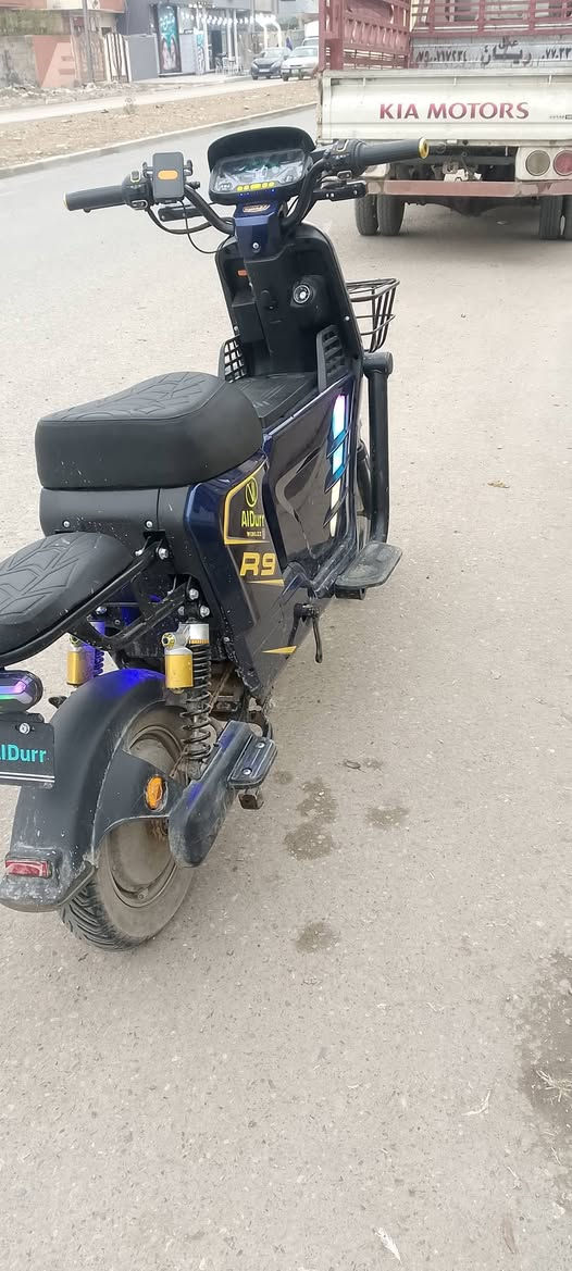 السلام عليكم ورحمه الله وبركاته هذا الماطور للبيع ار 9 استخدامه اسبوع واحد فقط الماطور بعد الجديد سعره 650 وفي مجال الاستفسار اكثر ام تصل ***********
