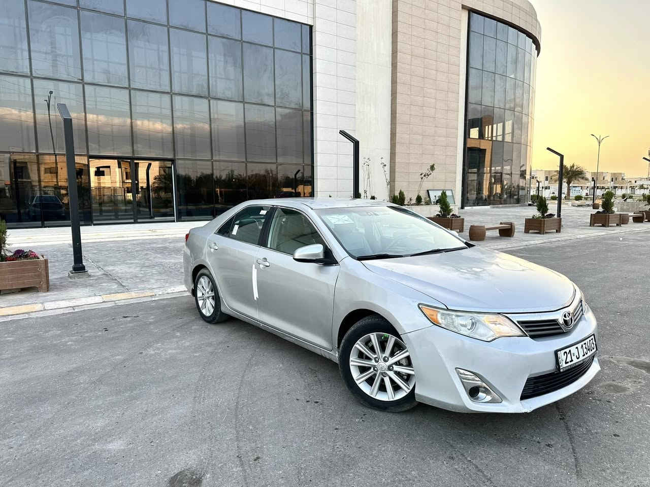 السلام عليكم….
للبيع بسعر مناسب جدا 102$ اعتذر عن الاقساط والوعده
تويوتا كامري 2012 وارد امريكي لون سلفر رقم سليمانية انكليزي (21) سنوية جديدة وهزة جديدة شرط التحويل…
سيارة بيها صبغ 3 قطع ونص فقط والباقي مكفول ….
بجم كبس….بدون دواخل بدون ايرباك… 
سيارة جاهزة بدون اي نقص….
محرك 4/2500 سلندر ….
شرط محرك وكير وصدر وكهربائيات وتبريد وتدفئة وتخم تاير سيارة جاهزة من كلشي….
مواصفات نص فول معروفه مواصفاتها مايحتاج اذكرها….
العنوان/ صلاح الدين/ تكريت/ القادسية…
السعر 102$ اعتذر عن الاقساط والوعده…
للاستفسار ***********
***********
