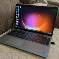 للبيع: لابتوب Dell Latitude 5520 نظيف جداً وبأداء سريع 🚀 جهاز مثالي لل...