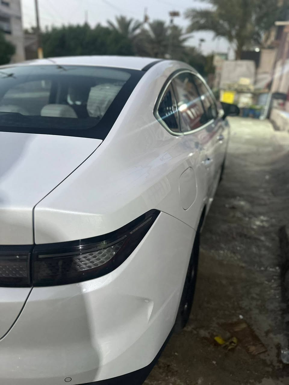 السلام عليكم
سيل 05 BYD للبيع داخل ابيض 
- السيارة مرقمة وكاملة زيرو ماشية فقط 600km
- بيها شخط بسيط بلدعامية 
- بيها اضافات بسيطة كفرات مري وسكوبات 
وارضيات روزلاين 5D 
ودواسات جانبية BYD 
السيارة بعدها جديدة ومامستخدمة 
سعرها ٢٠٦٠٠ وبيها مجال بسيط
***********
