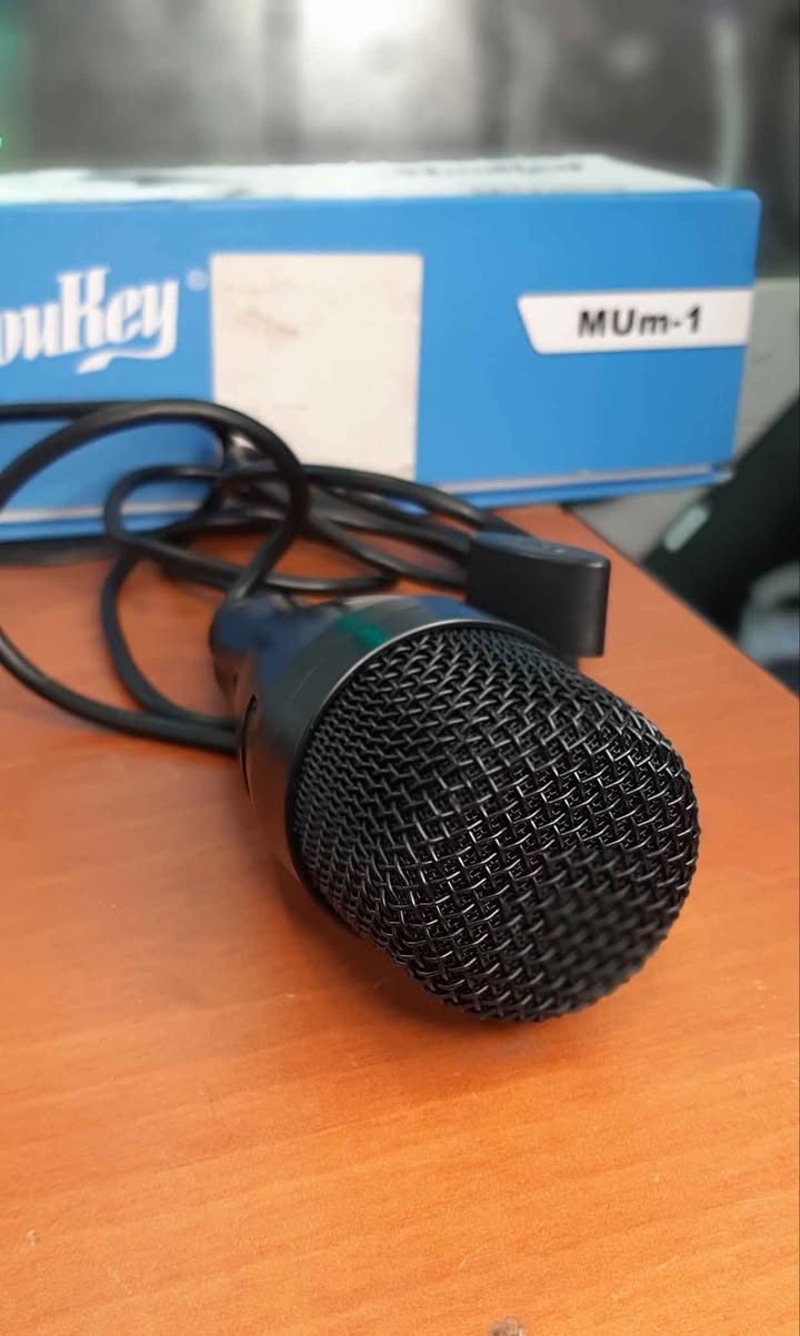 🎤✨ ميكروفون احترافي بجودة ممتازة للصوت النقي والواضح!
إذا تريد صوت قوي للبث، التسجيل، الألعاب أو المحادثات فهذا المايك خيار ممتاز 🔥
✅ صوت واضح ونقي
✅ تصميم أنيق وعملي
✅ مناسب للكمبيوتر واللابتوب
✅ سهل الاستخدام والتوصيل
✅ جودة ممتازة مقابل السعر
💰 السعر: 40 ألف فقط
📦 التوصيل متوفر لكل محافظات العراق
📩 للحجز والطلب خاص أربيل, العراق


**إذا كنت صاحب هذا الإعلان وتريد حذفه لأي سبب، رجاءا أرسل رسالة إلى الدعم الفني**