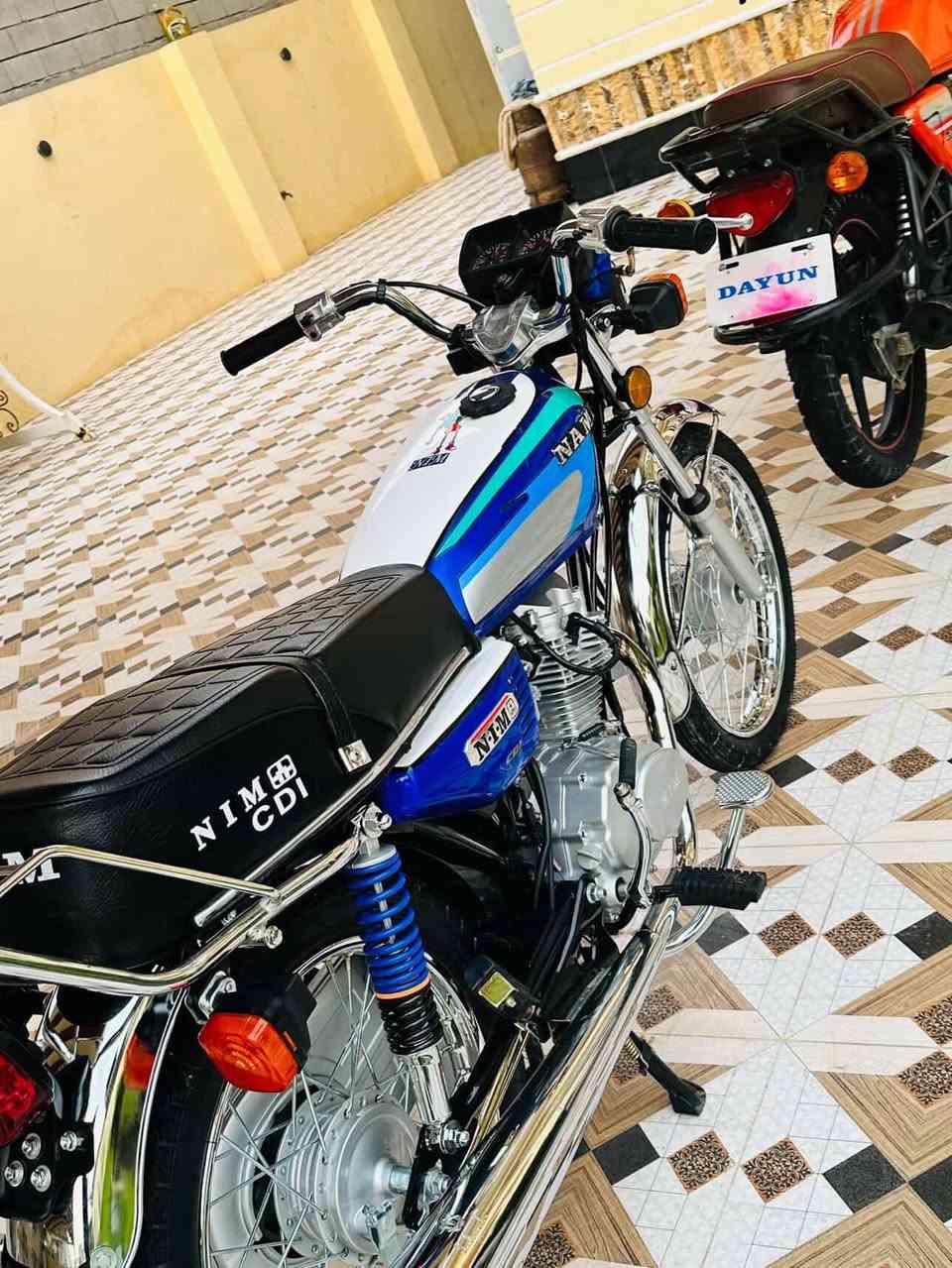 سلام عليكم لبيع
نامه موديل 2026 دراجه بعده زيرو  دراجه كامله اي نقص مابيه  
أرواق بيه خمسه سويجات ثلاثه  دراجه بعده على وضع المعرض 
سعر 725 وبيهه مجال لشراي  
الرقم *********** 
ديالى الخالص
