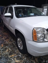 جمسي حاوية جاهزة ٢٠٠٧  سعر ٩٠ قفل للاستفسار ٠٧٧٢٨١٣٥٨٩١