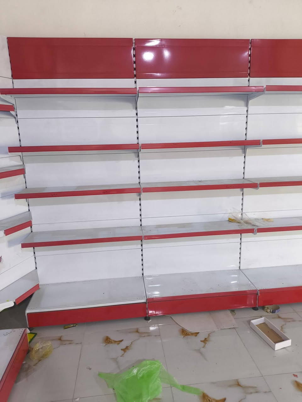 ارفوف للبيع بعدهن جدد  الاستفسار الاتصال ع رقم ***********
