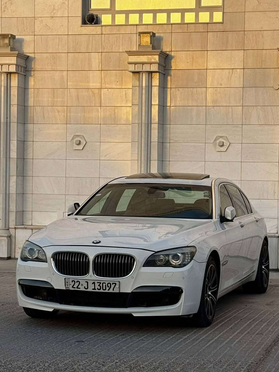 سلام عليكم شباب
الحلال للبيع 
BMW F02 740Li VIP
2010 خليجي وكالة عروش ضمان دولي 
صفر كم 
مكينه سته 40 توين تيربو
اللون ابيض 
رقم اربيل جديد هزة جديده تحويل مباشر 
سياره بدون حادث قويه صبغ نص باب صدر ونص باب الوره 
وجاملغ امامي 
مكينه كير حداديه تبريد كهربائيات باتري كلهن جدد 
سياره فووول مواصفات للاخير 
سلايد 
بردات خمسة
خمس بصمات 
نظام تعليق هوائي خلفي 
غرفة بيجي جلد 
كشنات كهرباء + تدليك خزن + ستيرن كهرباء
جنطة كهرباء شفط 
ثلاث شاشات 
مري شفط 
اربع وضعيات سياقه
ترحيب 
حساسات امامي خلفي 
كامرة 360 
شاشة عطلات
دجتل 
فول تحكمات ستيرن 
كير كوبرا 
ماوس 
سيدي جنجر 
عارض ديفيدي 
صاج ملكي 
كامرة اماميه 
ابواب شفط 
هاند بريك بصمة
مري قلاب 
لد امامي خلفي 
زنون بلادي عدسة متحركة
وضعيات قيادة اربعة
وبعد بيها هواي مواصفات الخ …….
السعر 170 وبيها مجال للشراي 
ما اتوقع اكو بهيج نظافه وهيج سعر عنواني شعب او زيونه 
***********
***********

