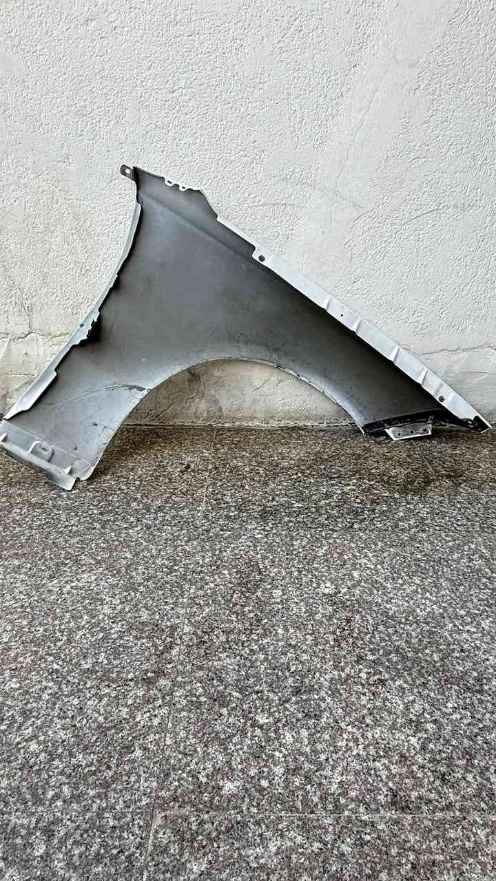 جاملغ امام ايسر 
جارجر 23 
بدون صبغ اصلي 
فقط بارد بسيط موضح بالصورة 
السعر /225$
مكانه البصرة 
***********
