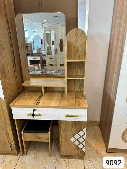 كناتير وسرير وكومدي وميز مرايه
_موديل جديد💥لا نشاره ولا خفيف خشب شغل مرتب
_بعد ماكو سرير يطلع صوت صار ثابت وارجل حديد💥

_راسلونه خاص او واتساب للاستفسار ومعلومات اكثر
***********
