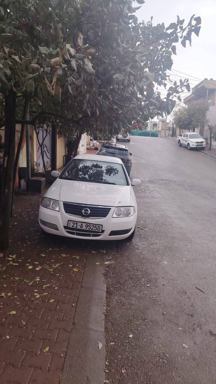 نيسان صني اوتوماتيك موديل ٢٠١٠ سنوية جديد لحد ٢٠٢٧ شاشة ايباد وكاميرا  سنوية بأسمي في السليمانية  للتواصل ***********
 سعر ١٠٦ ورقة
