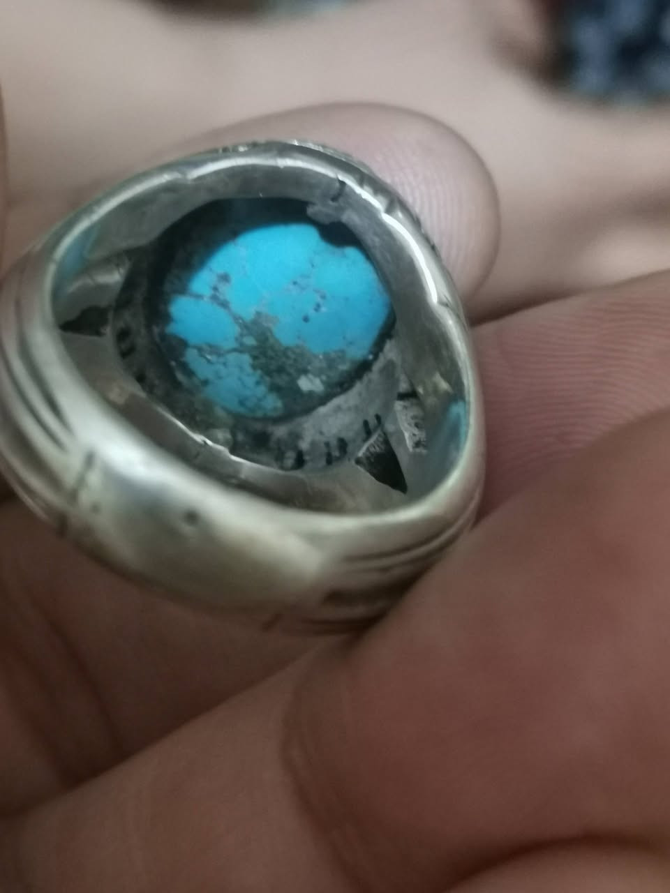 خاتم فيروز نيشابوري صياغه يدويه ثقيله
 السعر ٧٥ الف مع التوصيل


**إذا كنت صاحب هذا الإعلان وتريد حذفه لأي سبب، رجاءا أرسل رسالة إلى الدعم الفني**