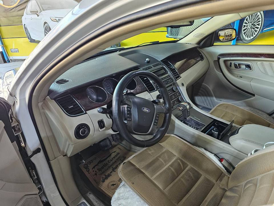 فۆرت تاورس 2011 شەریکەی نیڤا  لیمیتید فول مواسەفات دوو پارچە بۆیاغ گێڕو مەکینەو توندو تۆڵی بە شەرت ڕەنگی سەدەفی نرخی 108 گەڵاو کەمێک مەجال. *********** رانية, السليمانية
