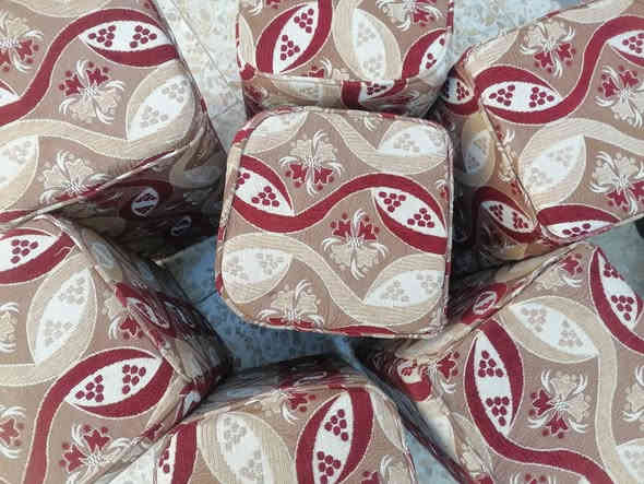 جلسه كويتي 14 متر.. 7 دوشك.. اسفنج حبيبات مضغوط.. وجهين نفس الون.. ***********.. واتس
