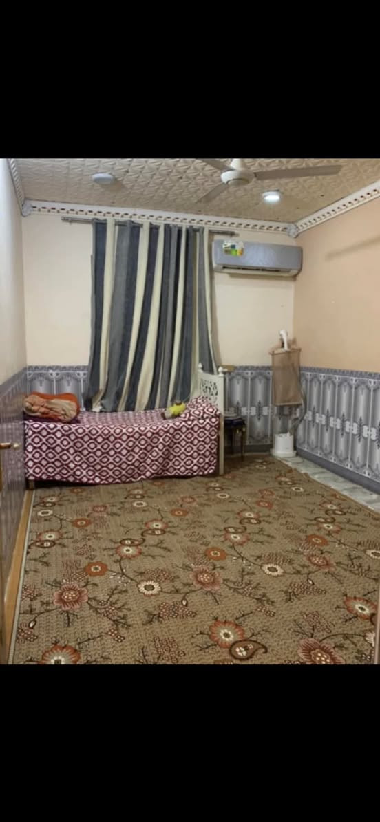 السلام عليكم 
بيت بحي الميكانيك شارع 15 متر مساحته 150 متر عكاده يحتوي على طابقين الطابق الاول يحتوي على غرفتين وصالة ومطبخ وبراني ومنور وصحيات خارجية والطابق الثاني غرفة كبيره جداً  سبعه بخمسه +صاله+غرفه اربعه بالاربعه التفاصيل والسعر.   ***********

***********
للعلم المنطقه ربطو بيها انترنت وأساله وموجود بيها شركه
