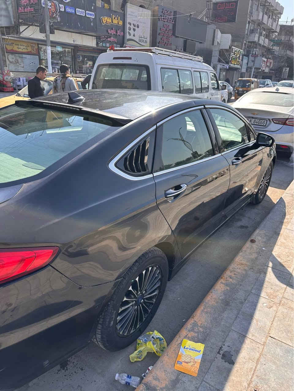 فورد فيوجن 2019 SE
 ماشية 175 الف كيلو متر
السيارة گير و مكينة كلشي مكفول بيها 
1500 تيربو 
السيارة حادثها جاملغ خلفي و بيها كم قطعة ف ابيع حزام و السونار موجود
فول مواصفات عدا الفتحة
كشنات جلد، تدفئة
تبريد قطعتين، هاند بريك بصمة،تشغيل عن بعد،رادار، حساسات خلفية، تحديد مسار، شفتات ستيرن، تحكمات ستيرن، كشنات امامية كهرباء، كشنات خزن ميموري ، جام رباعي اوتو، شاشة اعطال، كار بلي، مري قلاب، auto start/stop

رقم بغداد و بأسمي تحويل ثاني يوم

نقصها
غاز للتبريد، دعامية امامية, بطاين امامية،ماطور الauto start/stop
الباقي كلشي كامل ومكفول

السعر 103 ورقة و بيها مجال 
مكاني بغداد الغدير
*********** بغداد, العراق
