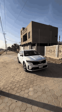 السلام عليكم
سورنتو 2021 مكفوله كفاله عامة 
ماشيه 62 الف 
3 قطع تبريد 
شفتات ستيرن 
4 مودات قياده 
4 اللوان اضاءه محيطيه 
محرك 6 سلندر 
السعر 285 
للاستفسار ***********
