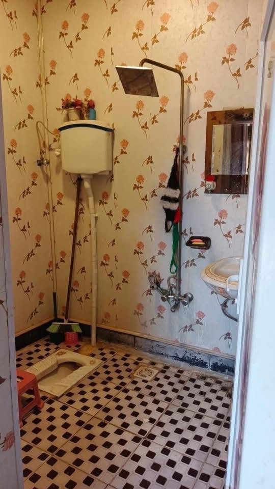 🏠 بيت للإيجار – حي الجامعة نهاية شارع عشرين 

🔹 السعر: 250
🔹 التفاصيل:
 • غرفة نوم
 • صالة
 • مطبخ
 • صحيات
 • طارمة

🔺#للاستفسار مراسله واتساب ع الرقم التالي 

  اثير الكرعاوي 📲

***********

  —————————————————————
او زيارة مكتبنا

🔺العنوان:- حي الجامعة شارع عشرين مكتب وليد للعقار
