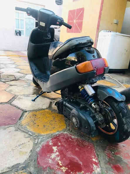 دراجه بطه 60 مزوده مكينه ماكس 120
مكينه ناعمه الدراجه خير من الله شلعه ومعدل 
نكره سلف مفوله للاخير 
مزوده صدر امامي مشمشي 
+فلنجه ودسك مشمشي
+ويل مشيف مشمشي 
+تايرات جلاتين جدد
عنوان الحمزه الغربي 
سعر 200 وبيها مجال بسيط 
تواصل خاص مفتوح +
رقمي ***********

