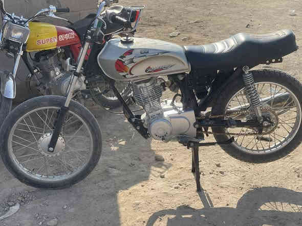 السلام عليكم انتنس للبيع سعر 500 مكلف بنشر رقم صاحب دراجه ‭0783 878 5213‬
