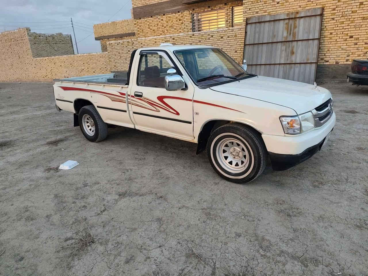 السلام عليكم بيكم 2006 سياره جاهزه العنوان كربلاء السعر 53 رقم الهاتف ***********
