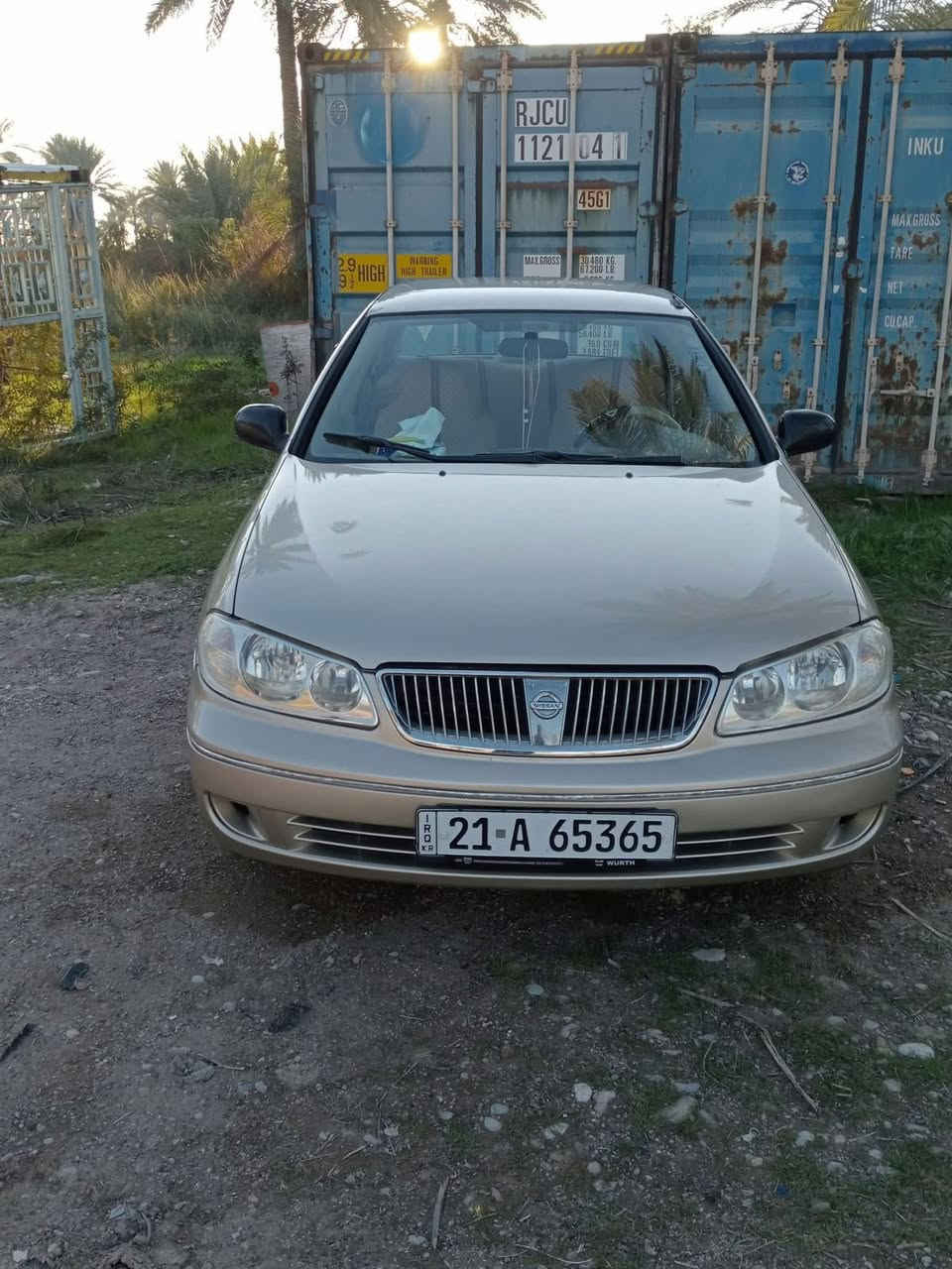 السلام عليكم نيسان سني ياباني تخم تاير سنويه جديد هزه جديده سونار مرفوق مكان سياره ديالى شهربان سعر ١٠٠ وبيهه مجال التصال ***********
