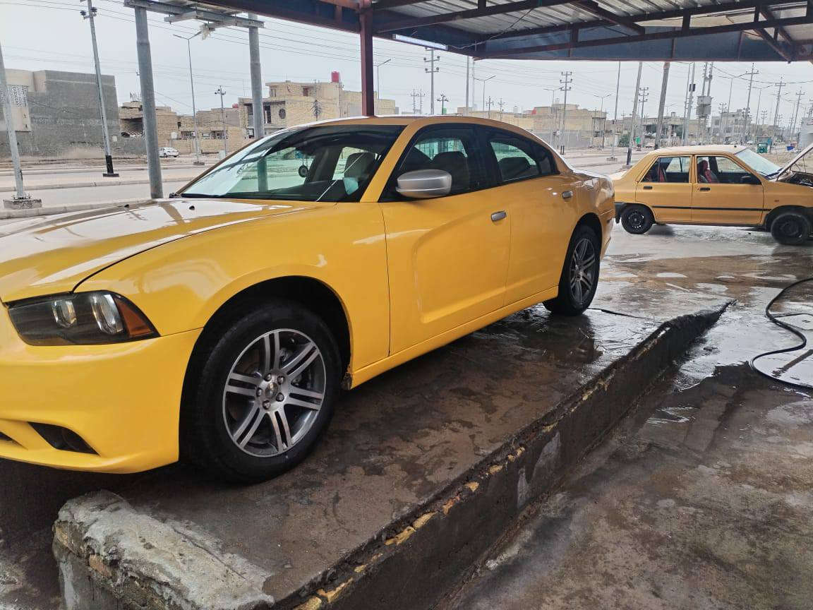 جارجر 2013 رقم بغدادبأسمي  خطها  عماره بغداد 
ومرور وهيئه مصفره
 جاهزه حداديه امامي خلفي 
كير مكينه مكفول 
 كير ماوس 
 السعر  150وبيها مجال قليل  
*********** للتواصل عمارة, ميسان
