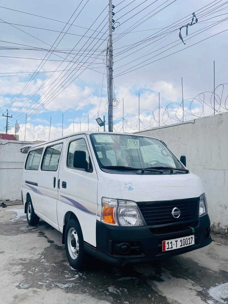 سلام عليكم سياره نيسان يورفان الفين 13 بيه صفحه طويله إثر شخوط مكفوله من دكت او جاكوج أو معجون كير مكينه اكسل مكفول تحويل ثاني يوم مصفره هئه السعر 143وبيه مجال /*********** منطقه حي نصر بغداد
