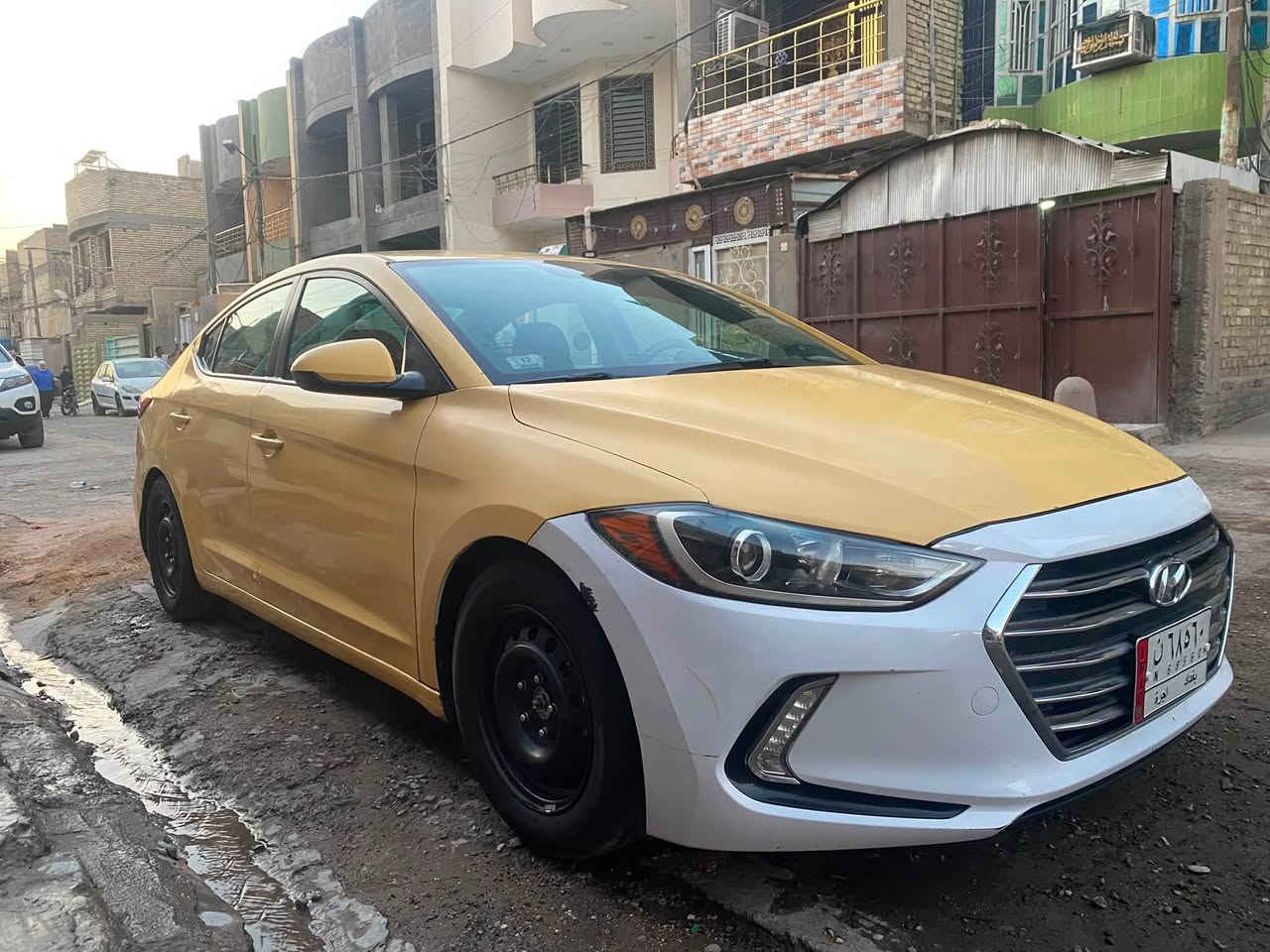 سلام عليكم النترا 2018 مكينة 2000  گير أي تي تخم تاير جديد صدر جديد هسه مفتوح السيارة جاهزة وهاي الصور مال امريكا وبيها سونار جديد بيها ضربة بالعراق جاملغ خلفي تبديل رحمه الوالدية يقرأ التفاصيل زين ويتصل على رقم *********** عارضها 98 وبيها مجال بسيط جداً
