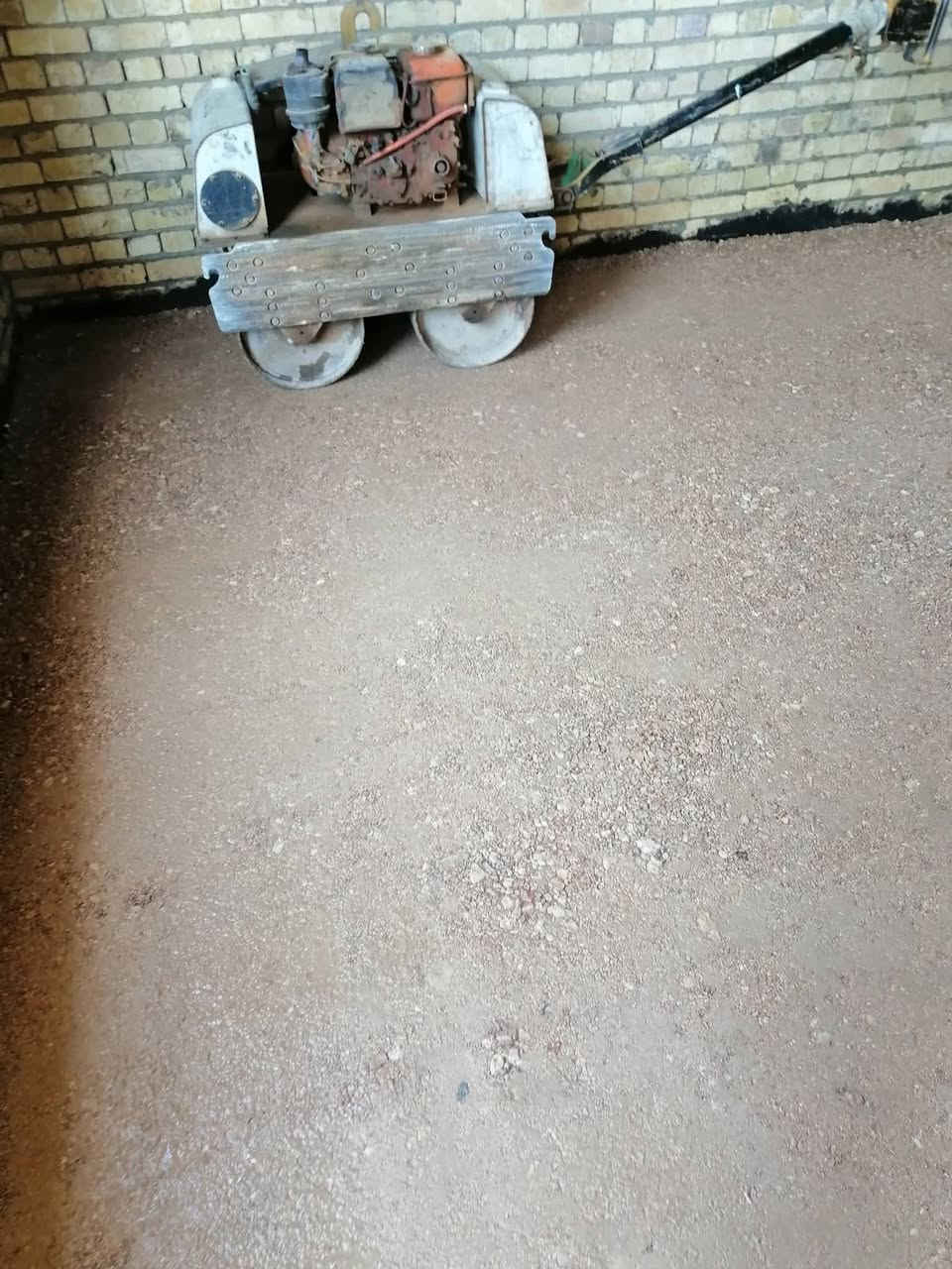 شغل حدل حسب الطلب حادله ام الطن حدل المنازل والبتلوات والاراضي وجميع طبقات السبيس والتراب والحصى 
***********
