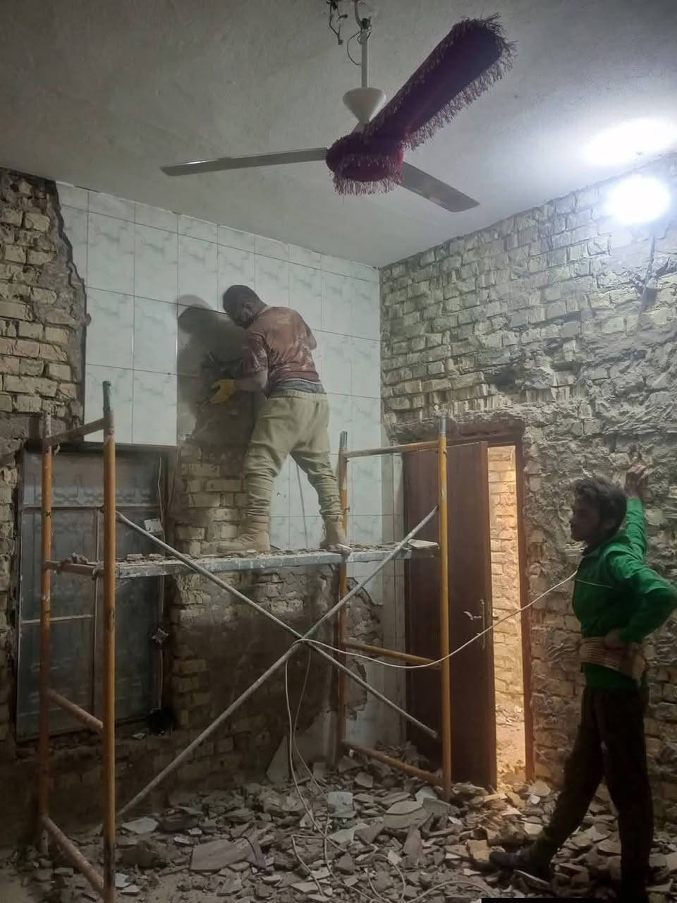 سلام عليكم  /  يوجد كادر عمل جاهز /  تصعيد مواد /  تنضيف بيوت /  تفليش /  تكشيط /  دفن نهري /  شقلنه ليل ونهار /  ومعداتنه جاهزه  ومالك دخل بكلشي تأخذ شقل جاهز مني سلمني شقل وتأخذ شقل جاهز / ماعليك بس تصال على رقم /// ***********
