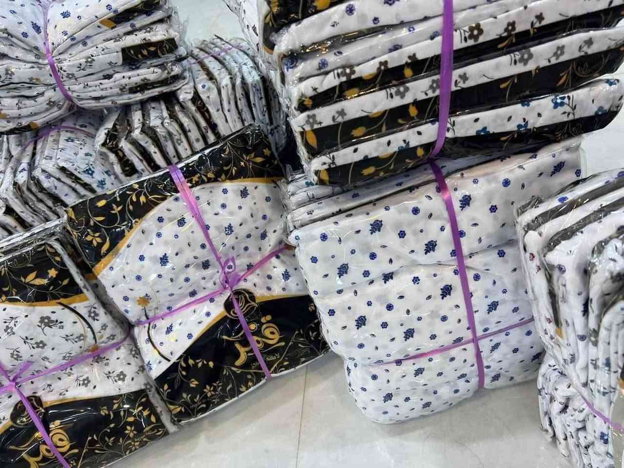 ❤️طقم صلاة ليگرا الاصلي❤️قطعه ب 6 الف فقط
القطعه مترين ونص ضبط بدون نقص
متواجدون كل ايام الاسبوع من 3ونص عصر ل11 ليل
 ☎️ *********** واتساب
شارع تولةفروش مقابل معمل النسيج
✨♥️✨مجمع دلسوز البزاز✨♥️✨
