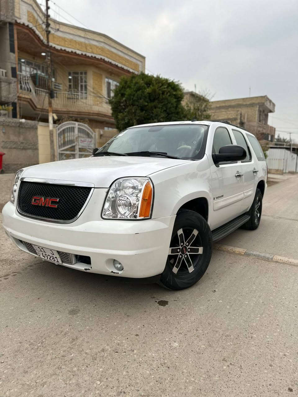 السلام عليكم اخوان
اقرة التفاصيل كلشي مذكور 

GMC Yukon 2009

جمسي يوكن 2009

رقم بغداد بأسمي

8سلندر 5300/ كير 1000

كير/مكينة/اكسل/خير من الله 

داخل جديد 

تبريد مركزي ثلج 

لايت زنون +بلوجكتر زنون جديد اصلي

جامة امامي جديدة

تخم تاير جديد

صدر امامي خلفي جديد 

شاشة كامرة خلفية  

تحكم ستيرن 

كشنات كهربائي 

انضمه قيادة 

جهاز انذار

تخم تاير جديد قبل سبوع شادة  

السيارة خير من الله احلة من الصور متحتاج اي مصرف جاهزة 

السيارة مبدل بيها سقف قمارة فقط اثر عامود انترنيت واكع عليه من فوك ومبدل 

السيارة بيه قطع صبغ بدون اي ضربة ابيع عام 

السعر 

165$ وبي مجال 

بيع او مراوس حسب القناعة

بغداد قرب مرور الحسينية  

للاستفسار اتصل على رقم ***********
