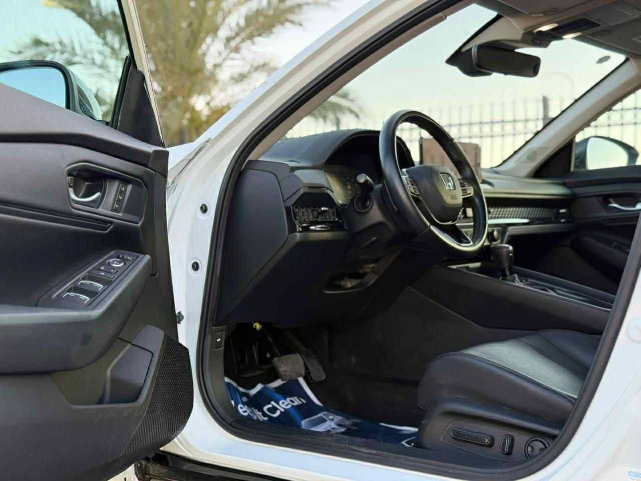 سلام عليكم 🫡
للبيع  او مراوس  هوندا اكورد  EXL  
Hybrid 2.0L 
ياباني خط ونخله 
موديل2023
حادثها موضح بالصور بدون دواخل  شاصي لغد مكفول حادث سطحي تبدل بيها باب اصلي مو تجاري وجاملغ  كله اصلي تفصيخ الصبغ باب وجاملغ فقط   
نضيفه جداً مال بيت  
ويل 17 المرغوب طسه ماكو تايرات الشركه  
رادرات حساسات اماميه خلفيه 
قياده ذاتيه تحديد مسار 
سلايد دخول ذكي تشغيل عن بعد كراسي تدفئه 
ابل كار بلي 
كراسي كهرباء 
تبريد خلفي 
تفويله بانزين ٤٥ لتر تمشي 975 كيلو  متر اقتصاديه جداً 
ولا عطل بالسياره مكفوله وفحص وين ميعجبك      
هوايه مواصفات  بيها  
رقم بغداد تحويل ثاني يوم
السعر ١٩٥ 
للاتصال ***********
