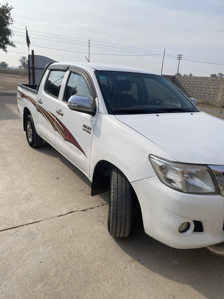 بيكم هايلوكس 2012 رقم واسط بسمي اوتماتيك شاصي 19 بيهة صبغ كير ومحرك مكفول تخم تاير جديد صدر جديد باتري جديد كاملة شغالة تبريد +كهربائيات كاملة 
العنوان واسط العزيزية ***********
