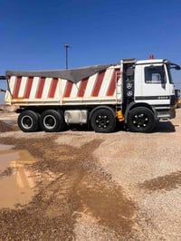 اكتروز للبيع او مرواس بدمعه او حاجب حسب القناعه  2003 محرك 8مجموعه جيف...