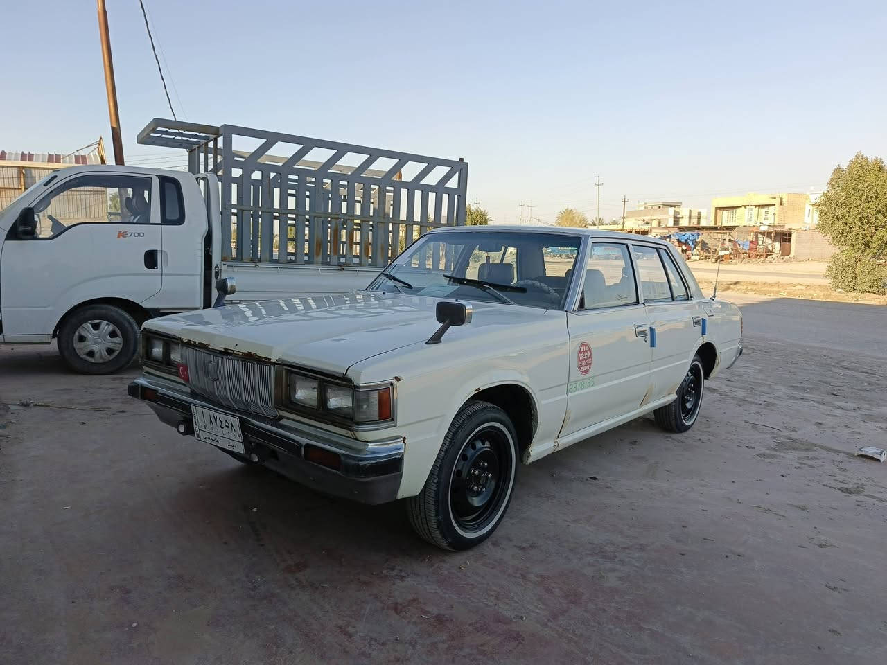 السلام عليكم سياره كراون للبيع سياره جير مكينه حداديه جديدات ماكينه بطه 3000 سياره نظيفه كلش السنويه 27 وكاله باسمي حداديه بالكيس سعر 45 وبها مجال مكان بابل القاسم***********
