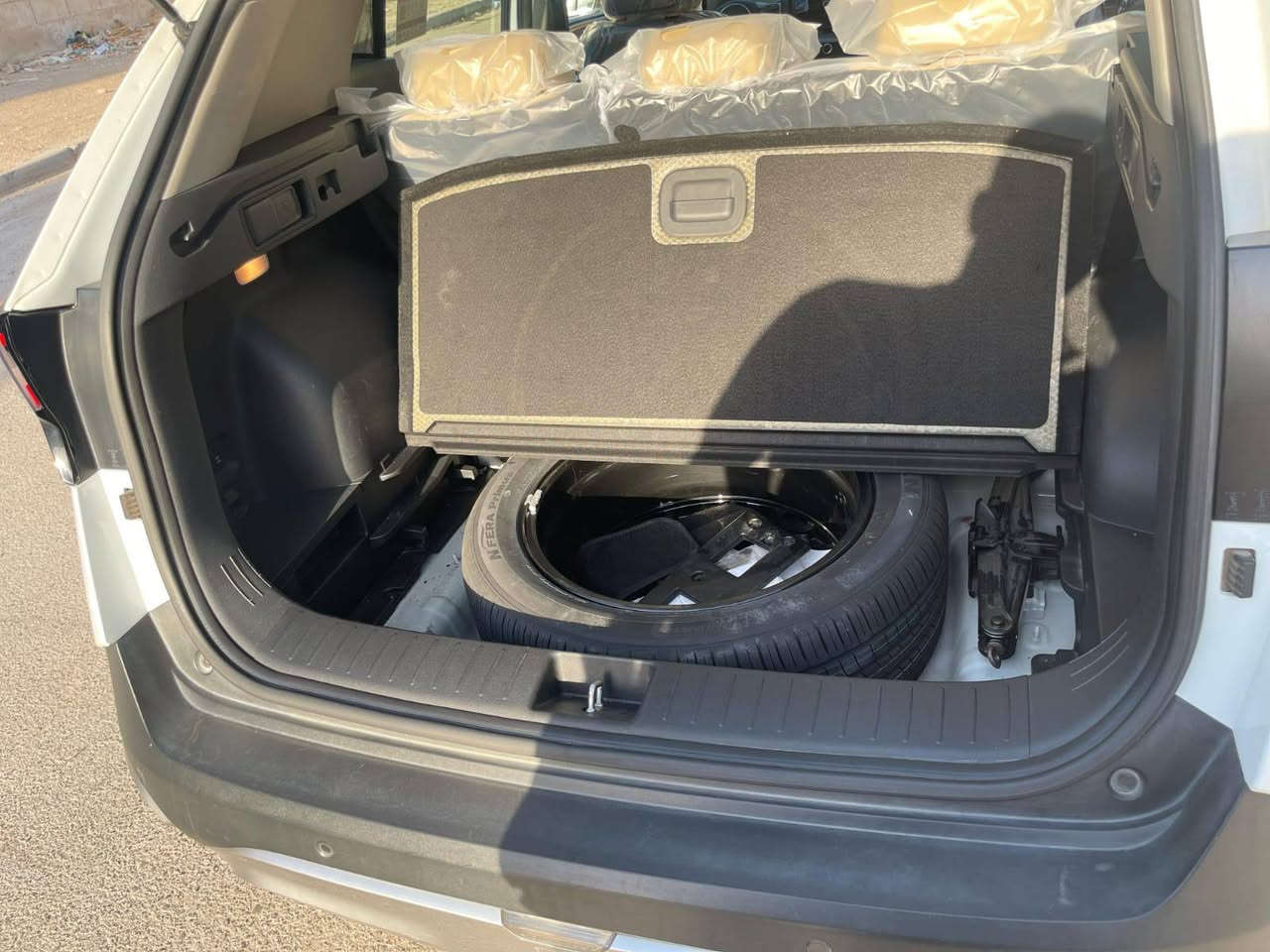 السلام عليكم
كيا سبورتج خليجي 
موديل 2023
رقم بغداد بأسمي 
ماشية 53 ألف 
قمارة حديد  
سايد بريك بصمة
مُغلفة بالكامل كشنات و أرضية 
مكان السيارة بغداد البلديات_ شارع المصرف 
للأستفسار الاتصال على الرقم 
***********
