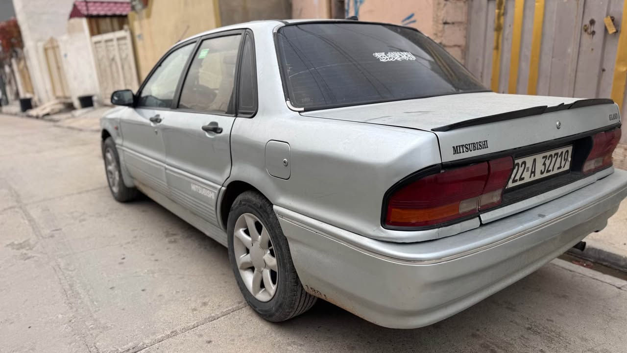 $4100 

گلاند مؤديل 1991 
ليدرانيكى كه مى هه يه بئ ناوى 
سبوغ عام لؤ جوانى 
4 جام كاره بايى قوفل مه ركه زى 
مەکینە 63 گێڕ عادی
مه كينه ى سه رف ده كات 
موس و براوه و وه رگه ران به ناوكردن به شه رت 
سه نه وى مانگى 8 به سه ر چووه 
80 هه زار غرامه يه دواى معامه له ده گه ريته وه
سعرى 41 وه ره قه كه ميك معامه له ى تيدايه
شوێن هەولێر
*********** whatsapp أربيل, العراق
