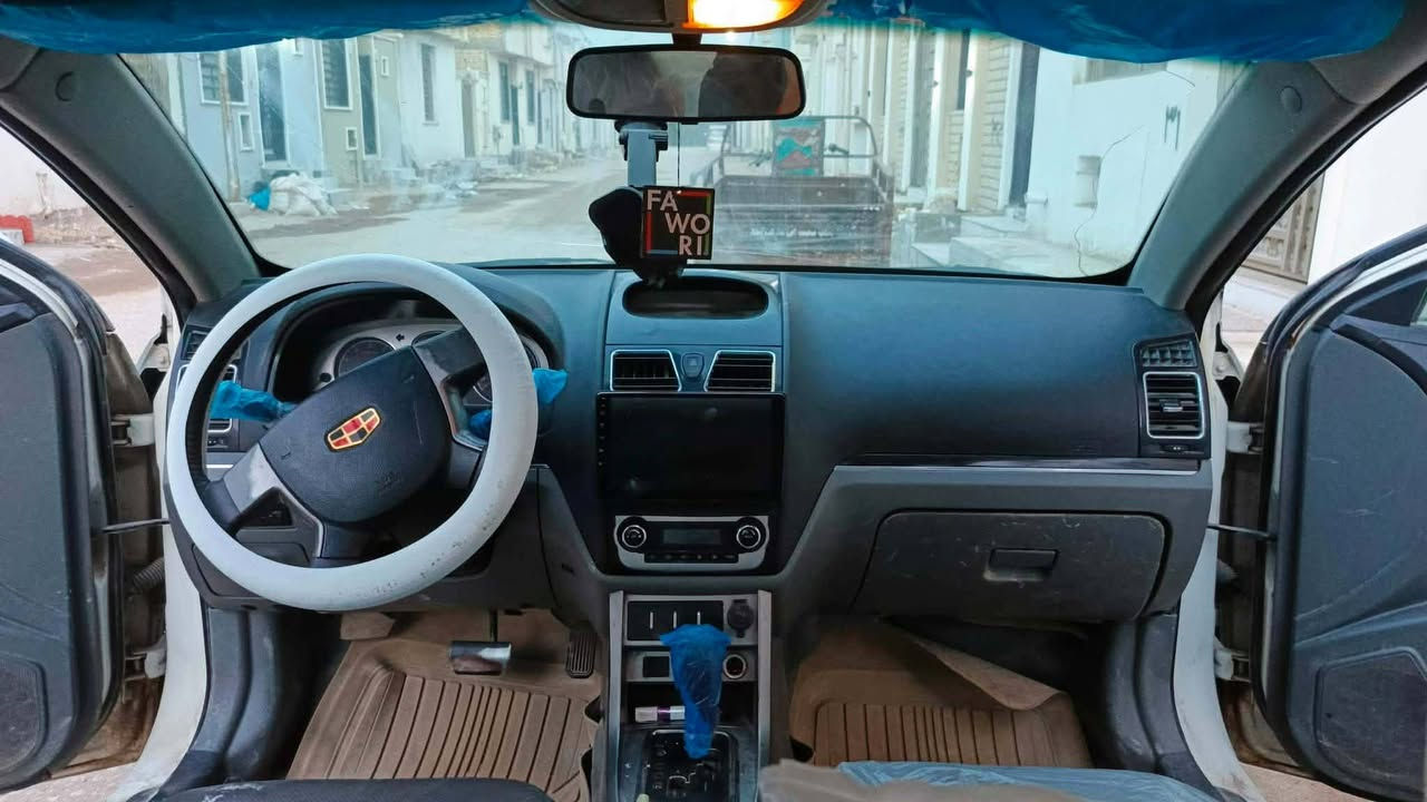 ام كراند موديل 2013
محور مكينه كورلا 
 
مكينه وكير مكفولات تبريد شغال  غرفه جديده   كشنات جلد 

السياره  وفتحة سقف وشاشه 

السياره بيهه مكانات خياس بسيطات تتعالج
 
بيه بارد جاملغ امامي وخلفي ومكانات صبغ تكحيل فقط

السعر48$وبيهه مجال حق الجيه

*********** 

العنوان النجف الأشرف
