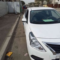 لبيع سياره نيسان سني موديل 2019 هندي بليته زركه ماشية 57 ألف بيها طخه ...