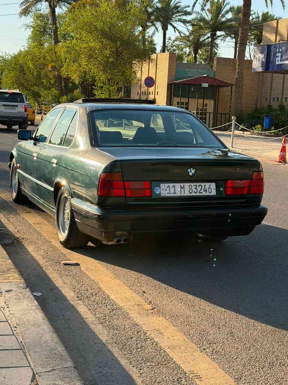 السلام عليكم
للبيع 525 موديل 92 
محرك مسكر فاينوس كير اوتو 
سلايد بجم عريض ستيرن ايرباك ويل خليه تخم تاير جديد منضومه تبريد جديده 
السياره بلاديه مكفوله من الضربه والصبغ كلشي بالسياره شغال كهربائيات صدر امامي خلفي جديد كير ومحرك مكفولات نضافه الغرفه 80‎%‎ رقم بغداد جديد بسمي تحويل هزه جديده مكان السياره بغداد السعر 58 وبيها مجال ***********
