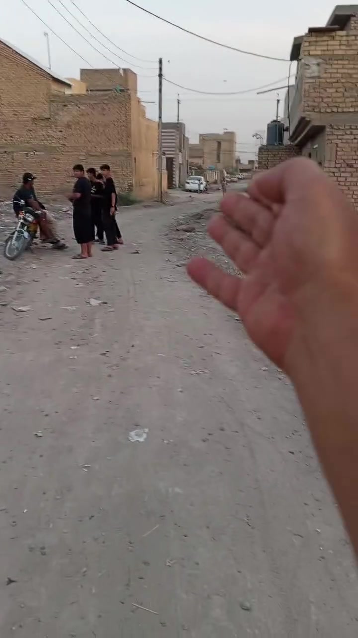 عرض اليوم مكتب الأخوين 
بيت للبيع منطقه الالفين شارع الشبكه للاستفسار ***********
