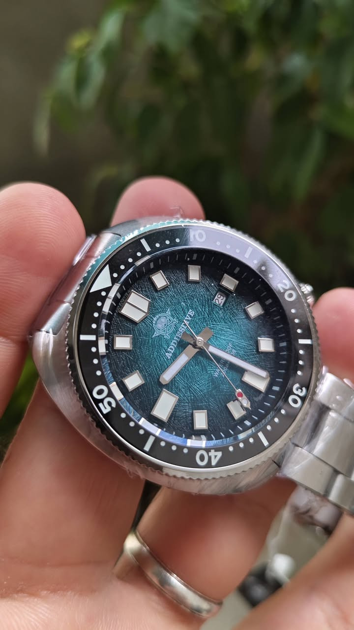 السلام عليكم 
ساعة ماركة اصلي شريكة Addiesdive
 مكينة ياباني سيكو،جامة ضفير كود BGW9 ياقوتي
مقاومة الماء عمق 200م
ساعة مينة لامينوس كامل

سعر 135 الف 

توصيل كل محافظات متوفر


**إذا كنت صاحب هذا الإعلان وتريد حذفه لأي سبب، رجاءا أرسل رسالة إلى الدعم الفني**