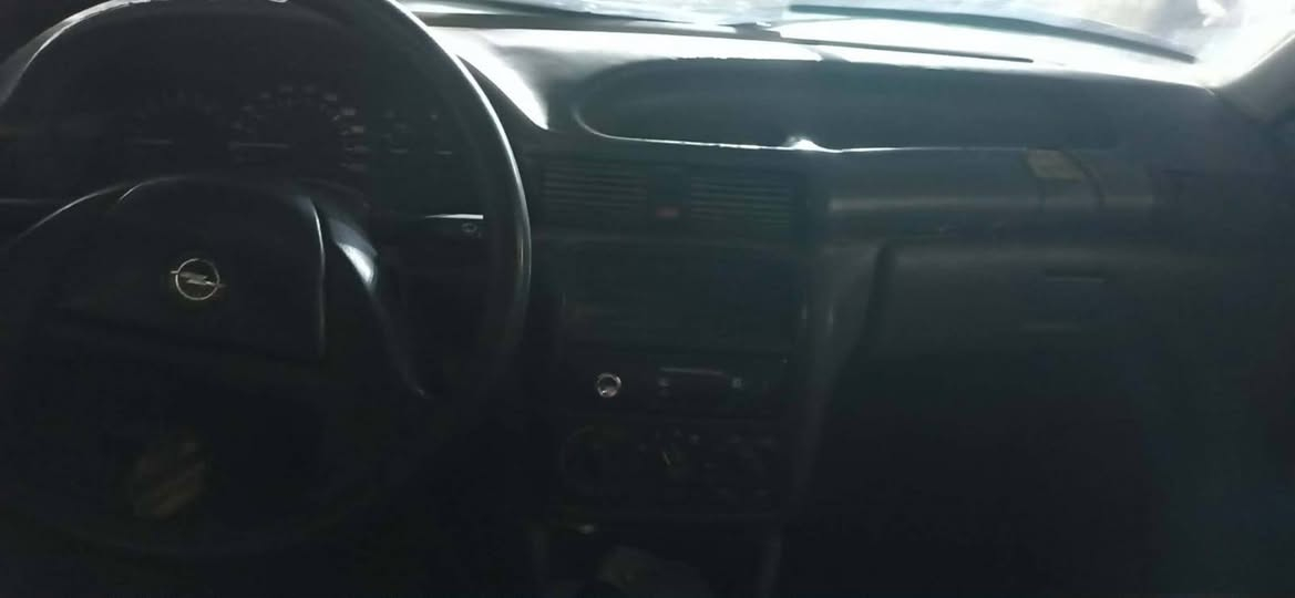 السلام عليكم .. بيع مستعجل  استرا موديل ٩١ رقم اربيل شرط التحويل مكينه بيها بداية صرف ..بدلتلها كور  جديد بس ينرادلها رنكات فقط والباقي كلو شغال بيها اربع قطع صبغ  أبيعك حزام ..شرط الغرامات صفر  والتحويل ..السعر ٢٨ وبيها مجال للشراي ...
***********
