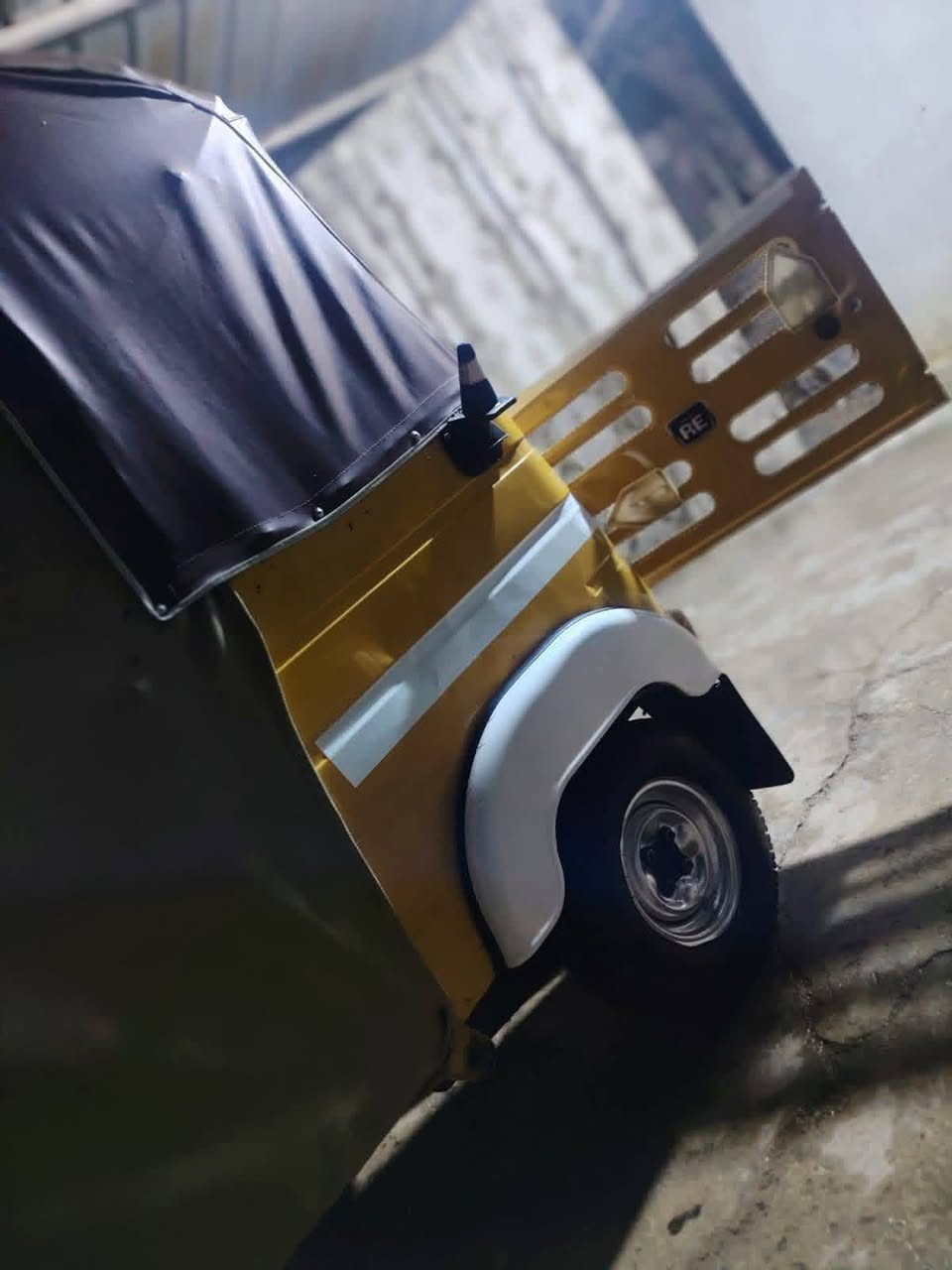 السلام عليكم ورحمه الله تكتك للبيع 2020السعر 6800 فقط دوس معمره الاستفسار الاتصال ع الرقم ***********
