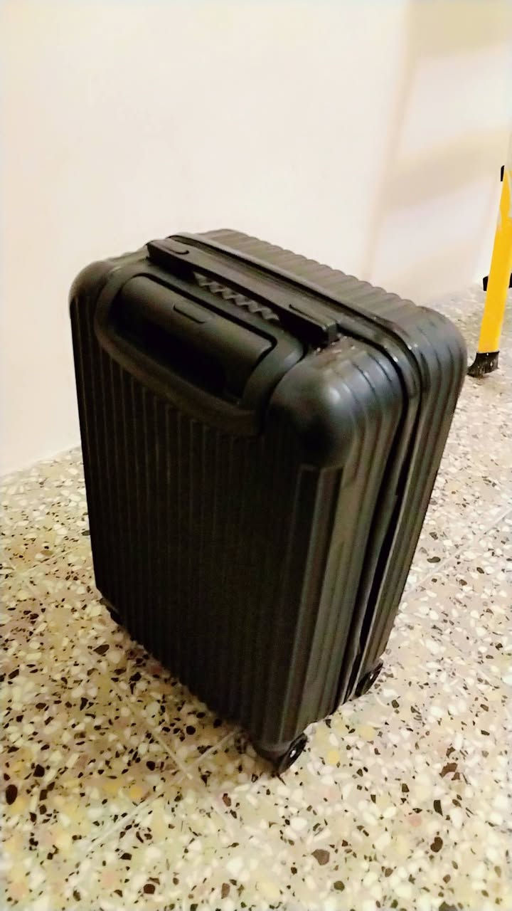 سلام عليكم ورحمة الله وبركاته
غراض للبيع كلمن وسعره ***********
